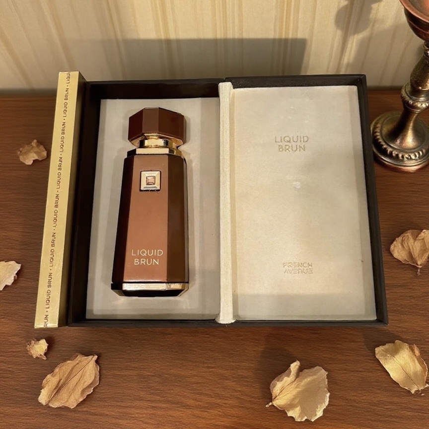 フレグランスワールド フレンチアベニュー リキッド ブロン  - Perfume Is Fragrance World のレビューと価格